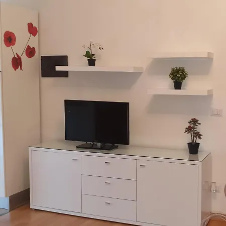 Casa Piazza Italia קליארי