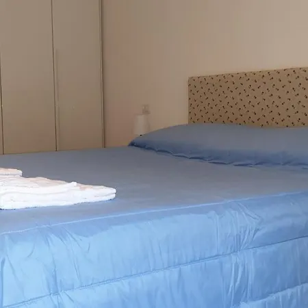 Casa Piazza Italia קליארי